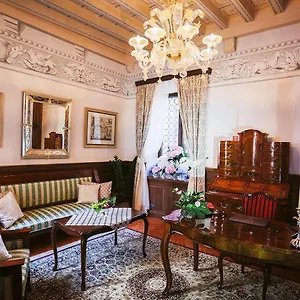 4* Hotel Heritage Cardo